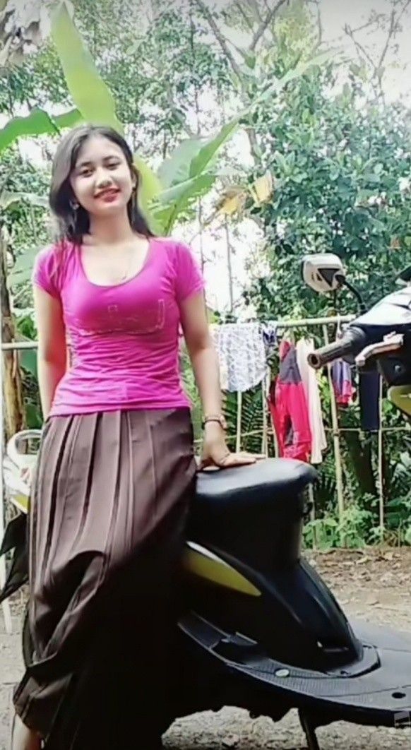 Indo Terbaru 2025 Terbaik 10 Video Wiwik Fyp Baju Dinas Merah Gemoy Paha Tompelen Tenggelam Dalam Hasrat One For All Indonesia Trending Official Abg SMP